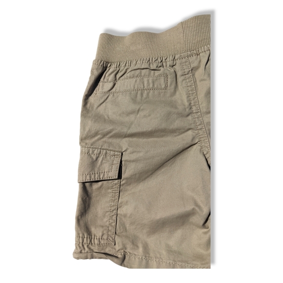 Gymboree Boys 2T Khaki Cargo Pull Up Shorts - Picture 4 of 5
